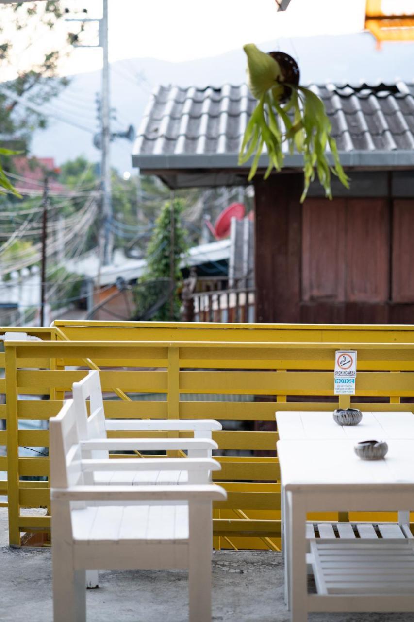 Past Tense Hostel Chiang Mai Eksteriør billede