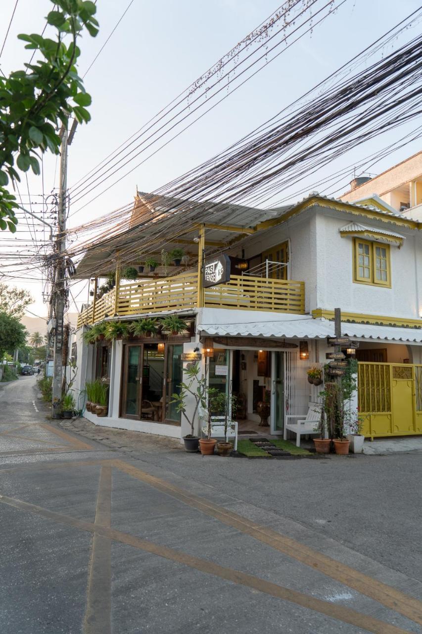 Past Tense Hostel Chiang Mai Eksteriør billede