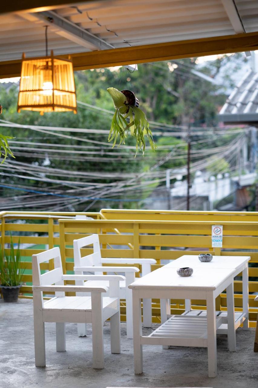 Past Tense Hostel Chiang Mai Eksteriør billede