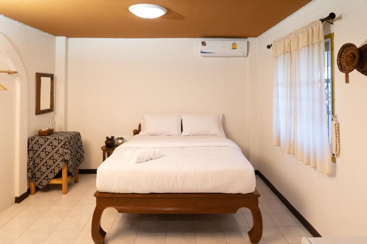 Past Tense Hostel Chiang Mai Eksteriør billede