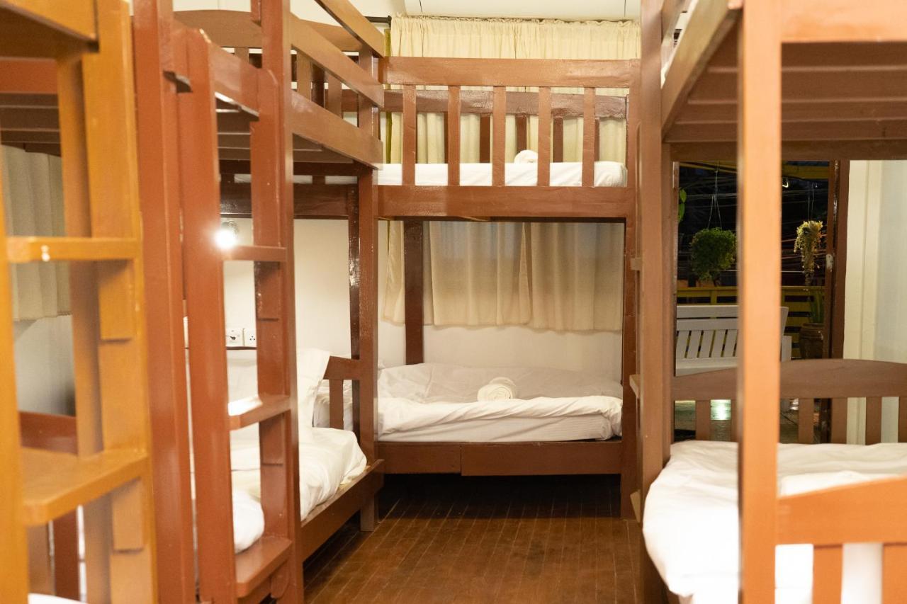 Past Tense Hostel Chiang Mai Eksteriør billede